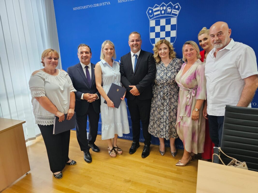 c7f18325-f7c6-4fad-8dd5-18610b871988